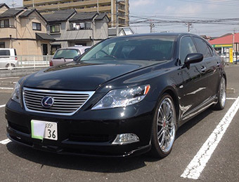 レクサス　LS600h買取価格 ¥1,635,000